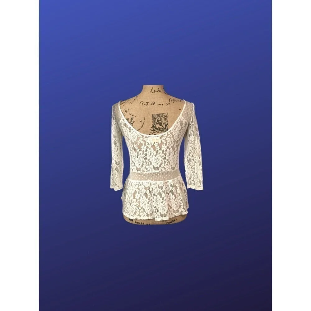 HOLLISTER CALIFORNIA Lace Mesh Top, 3/4 Sleeve, WHITE FLORAL, Size X-SMALL, EUC
